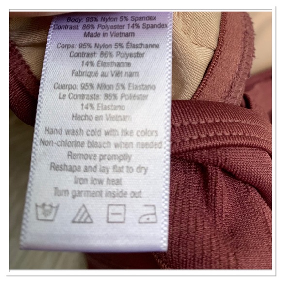 Alo Yoga Aria Bra Mauve Color Pull On Adjustable Straps Size Large - Picture 7 of 8